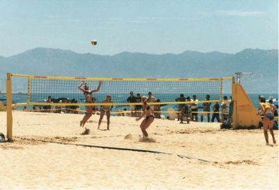 Beachvolejbalová síť PP 3 mm, žlutý lem, lano kevlar, pro hřiště 9 x 18 m